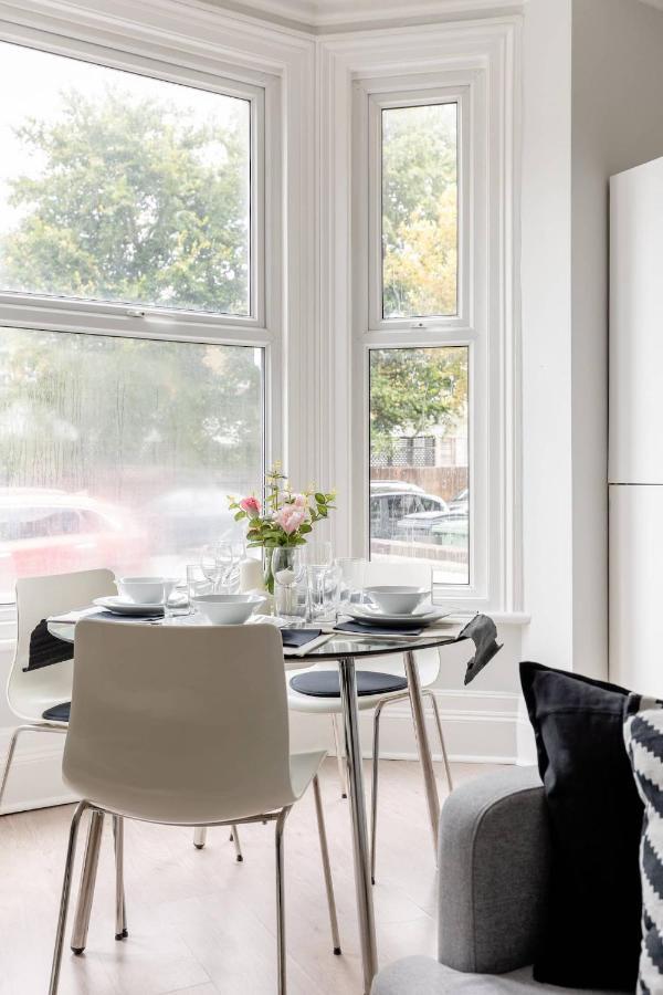 Lovely 2 Bedroom In West Hampstead, Apartament